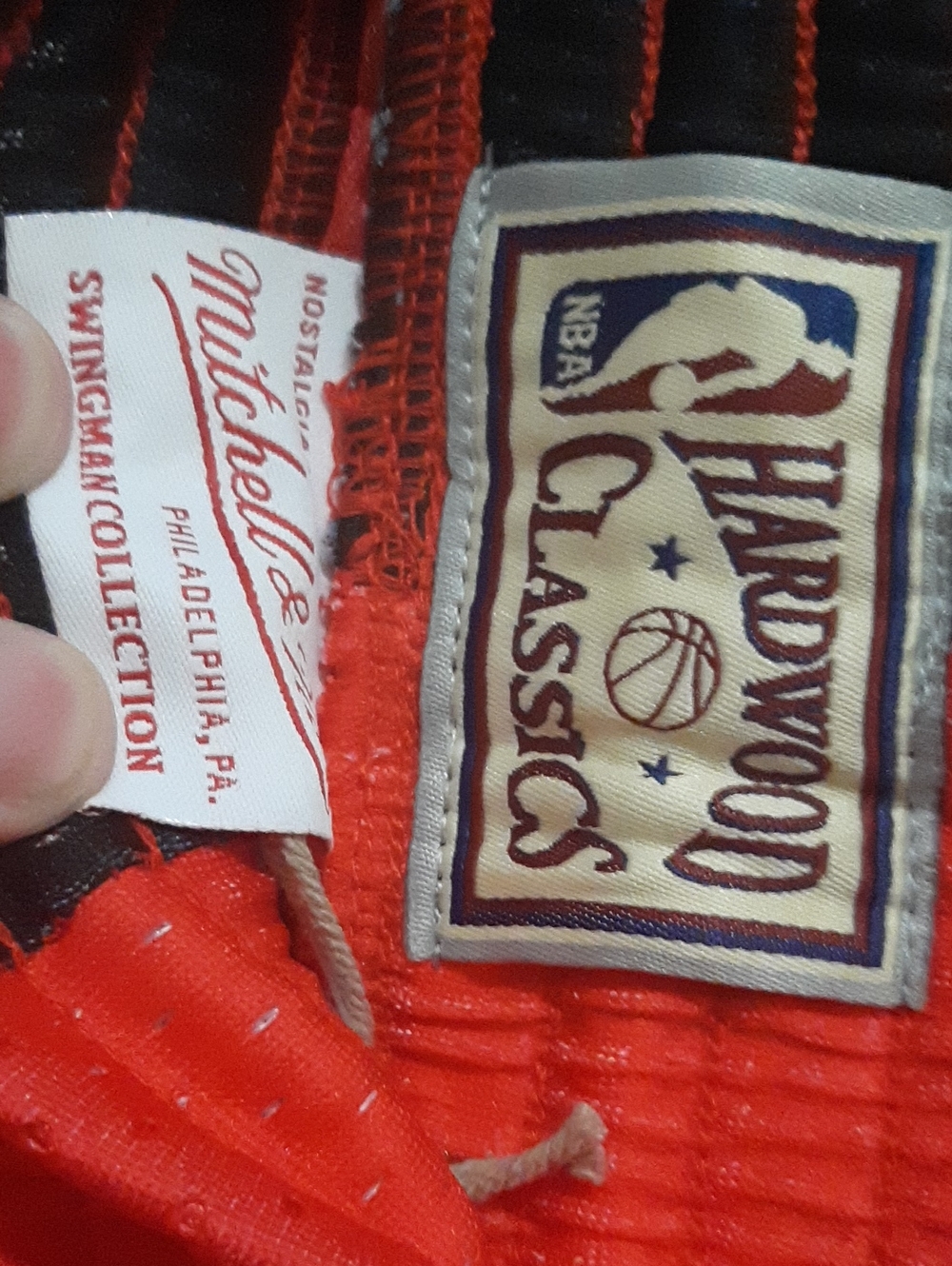 Philadelphia 76ers Mitchell & Ness Hardwood Classics 2000 Split Swingman Shorts - Picture 5 of 5